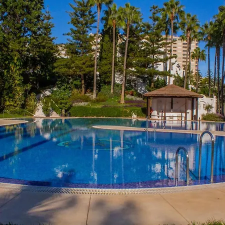 Luxury In Benalgolf Close To The Beach アパート *