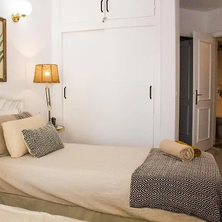 Luxury In Benalgolf Close To The Beach アパート ベナルマデナ