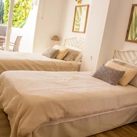 Luxury In Benalgolf Close To The Beach アパート *